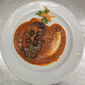 Rumpsteak mit Tomaten und Kapern